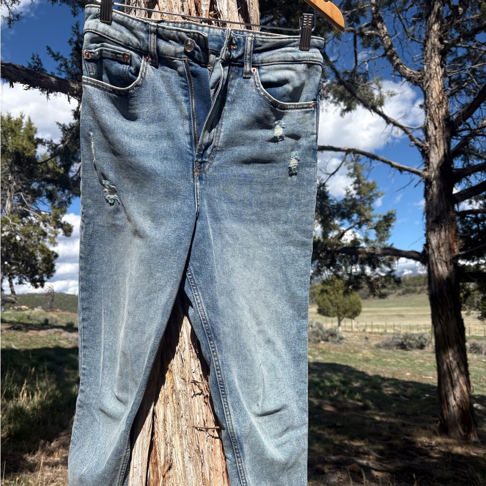 H&M Light Blue Distressed Boyfriend Jeans